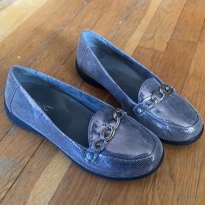 Vionic silver loafers